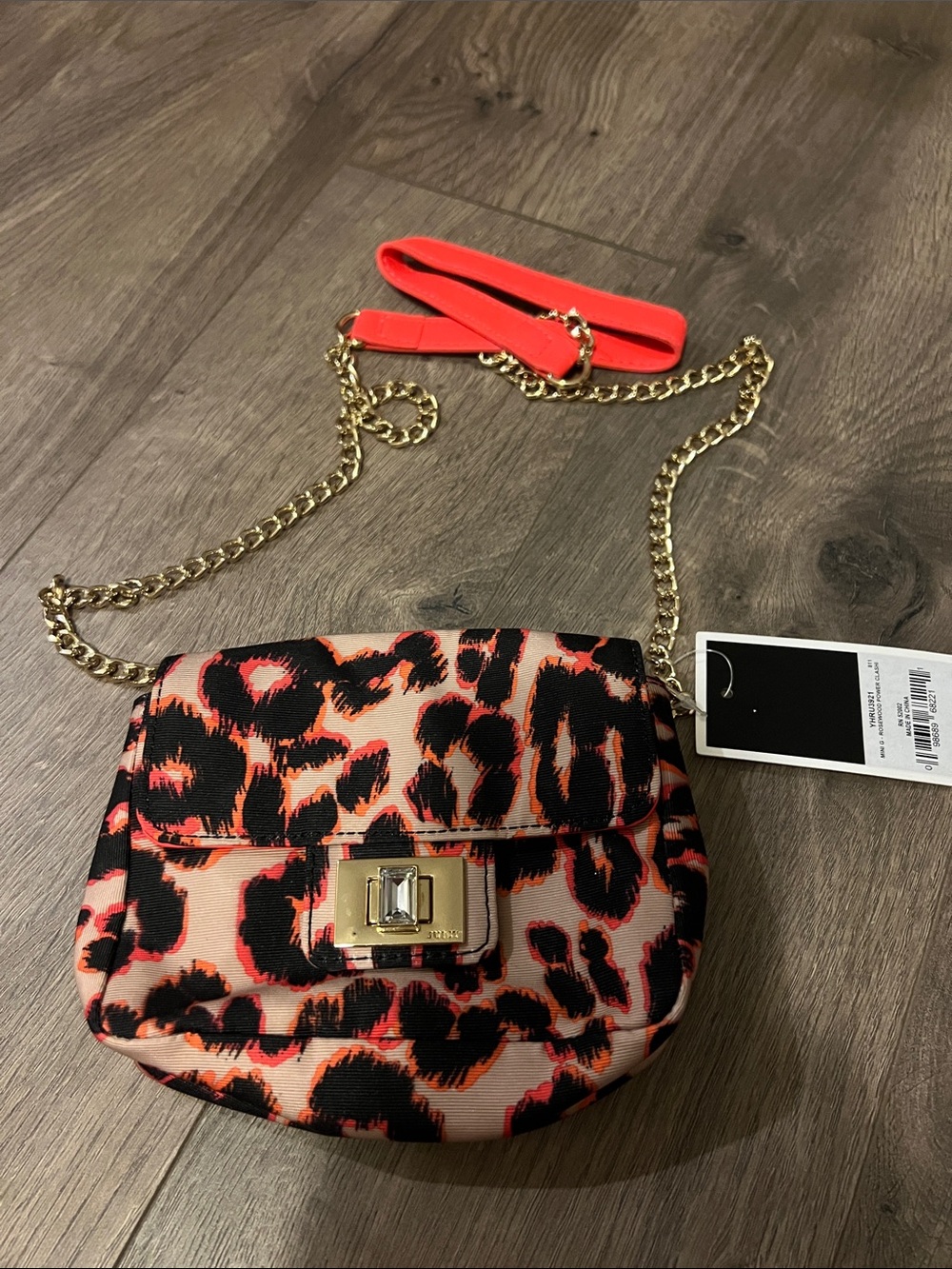 Nwt juicy couture Leopard Print mini Crossbody Bag with Gold Chain